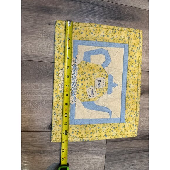 Handmade Quilted Tea Time Table Mat Or Wall Hanger Lace Trim - Picture 2 of 8